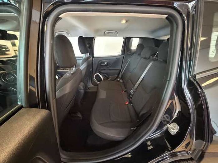 Jeep Renegade 1.4 MultiAir DSG Limited 8-Fach bereift