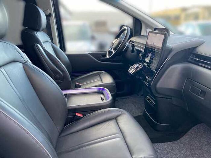 Hyundai STARIA 2.2 CRDi Allrad Signature+Vollausstattung