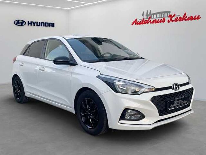 Hyundai i20 blue 1.0 T-GDI YES! *Carplay*R. Kamera*SHZ/LHZ*