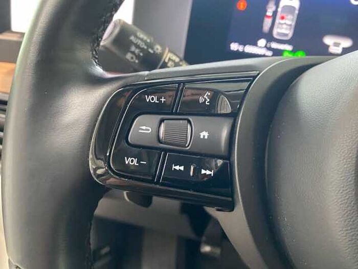 Honda Honda e Advance-Paket Style + 8 fach bereift +