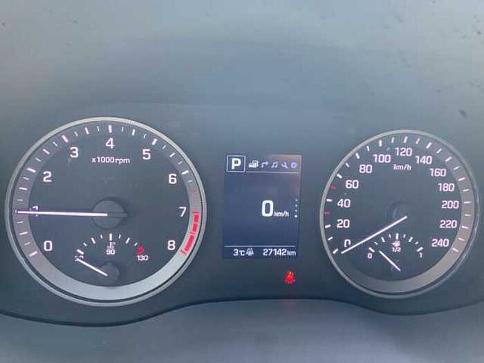 Hyundai Tucson 1.6 Turbo 4WD DCT Trend+8 fach bereift