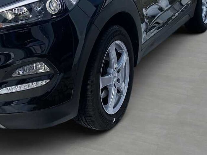 Hyundai Tucson 1.6 Turbo 4WD DCT Trend+8 fach bereift