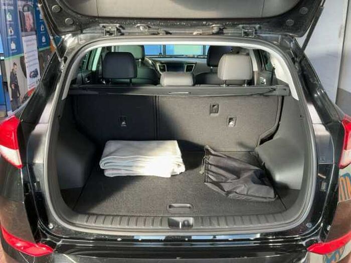 Hyundai Tucson 2.0 CRDi 4WD Automatik Style + AHK +