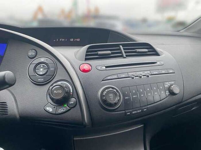 Honda Civic 1.4 i-VTEC Sport