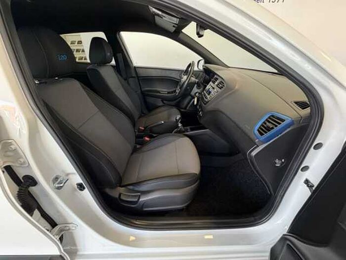 Hyundai i20 blue 1.0 T-GDI Passion