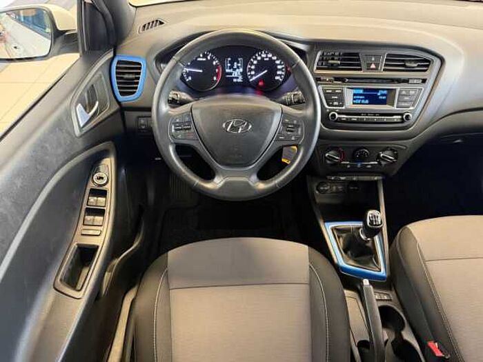 Hyundai i20 blue 1.0 T-GDI Passion