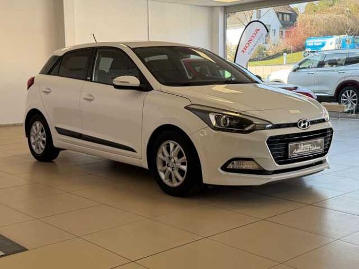 Hyundai i20 blue 1.0 T-GDI Passion
