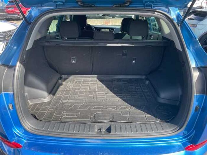 Hyundai Tucson 1.6 Turbo 4WD DCT Style *8fach bereift*