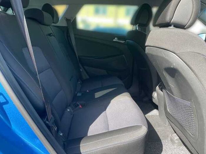 Hyundai Tucson 1.6 Turbo 4WD DCT Style *8fach bereift*