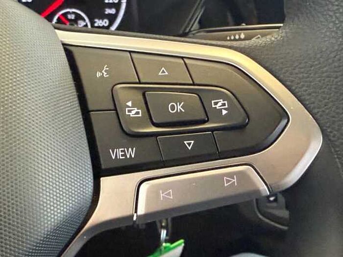 Volkswagen T-Cross 1.0 TSI DSG Life+AHK+Carplay+SH+PDC+