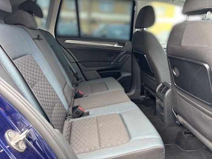 Volkswagen Golf Sportsvan 1.0 TSI OPF IQ. DRIVE *Allwetterreifen*