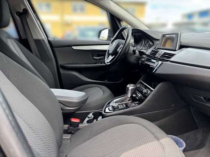 BMW 220d Active Tourer Aut. Advantage 2er