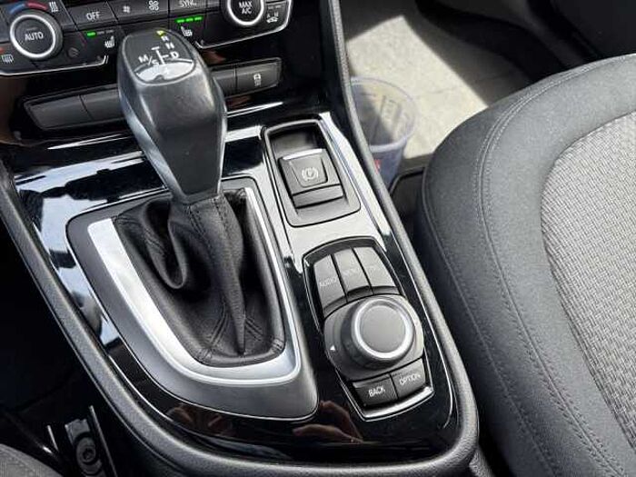 BMW 220d Active Tourer Aut. Advantage 2er