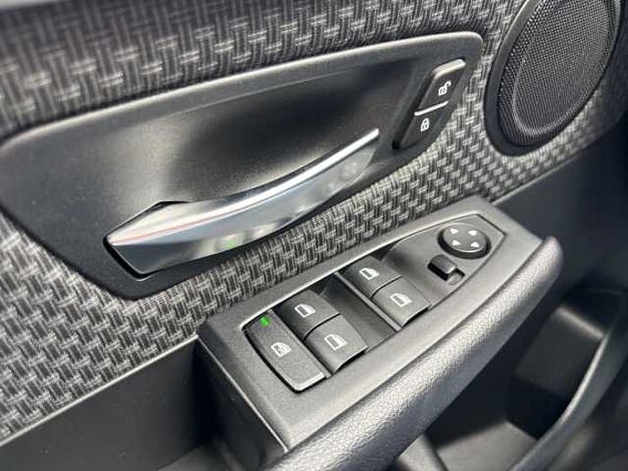 BMW 220d Active Tourer Aut. Advantage 2er