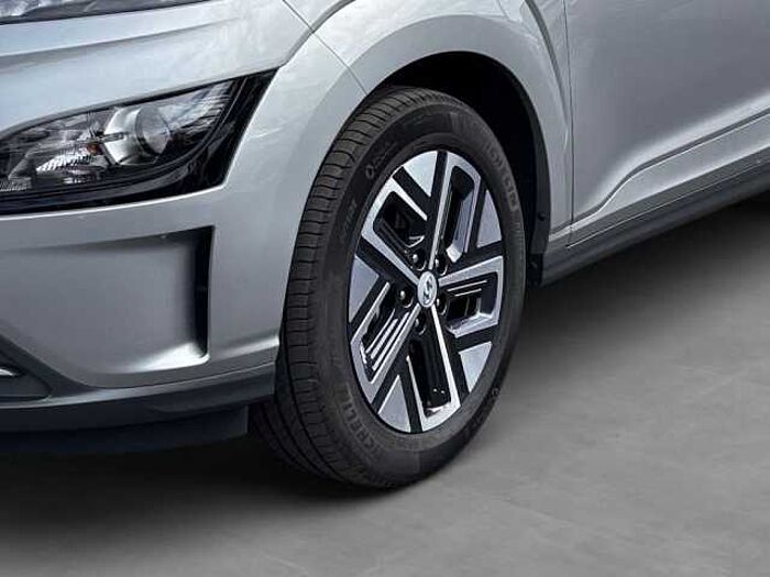 Hyundai KONA EV Trend *SOH 96,7%*Navi-P.*3-phasig*
