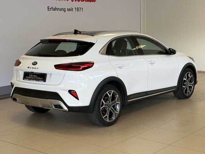 Kia XCeed 1.5 T-GDI OPF DCT7 SPIRIT *Pano*Navi-P.*