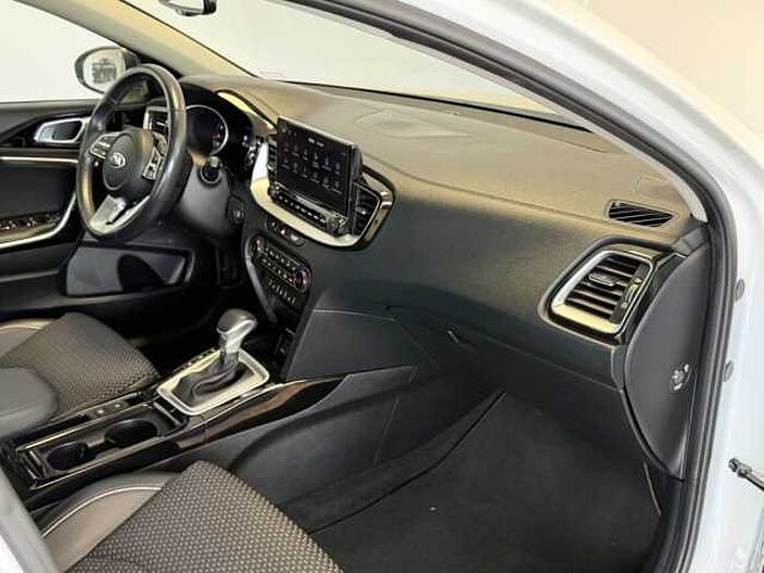Kia XCeed 1.5 T-GDI OPF DCT7 SPIRIT *Pano*Navi-P.*