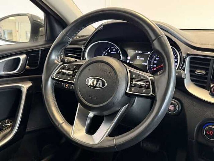 Kia XCeed 1.5 T-GDI OPF DCT7 SPIRIT *Pano*Navi-P.*
