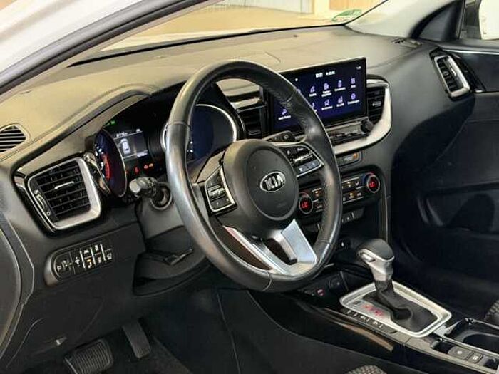 Kia XCeed 1.5 T-GDI OPF DCT7 SPIRIT *Pano*Navi-P.*
