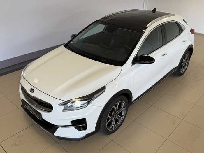 Kia XCeed 1.5 T-GDI OPF DCT7 SPIRIT *Pano*Navi-P.*