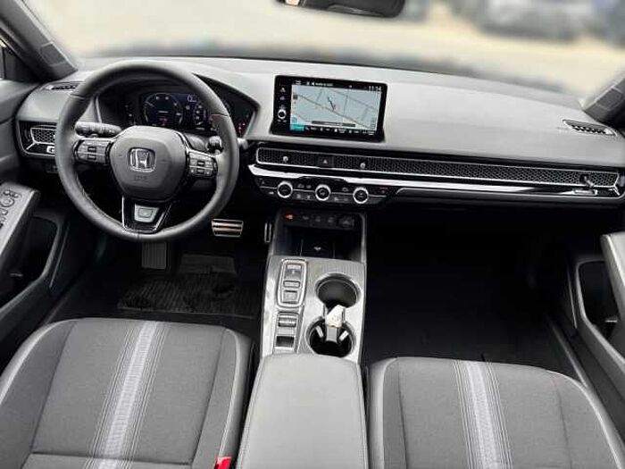 Honda Civic e: HEV 2.0 i-MMD Hybrid Sport