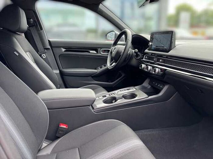 Honda Civic e: HEV 2.0 i-MMD Hybrid Sport