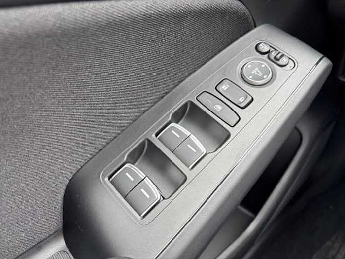 Honda Civic e: HEV 2.0 i-MMD Hybrid Sport