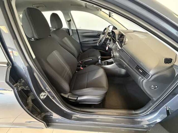 Hyundai BAYON 1.0 T-GDI Select +Navi+Carply+R. Kamera+