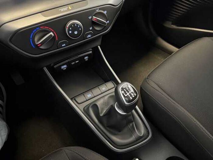 Hyundai BAYON 1.0 T-GDI Select +Navi+Carply+R. Kamera+