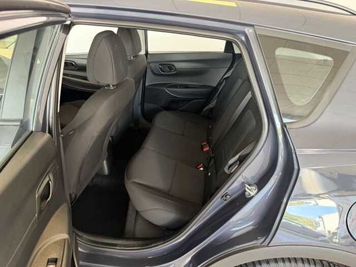 Hyundai BAYON 1.0 T-GDI Select +Navi+Carply+R. Kamera+