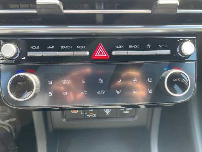 Hyundai TUCSON 1.6 T-GDi Plug-in-Hybrid 4WD Prime +Assis