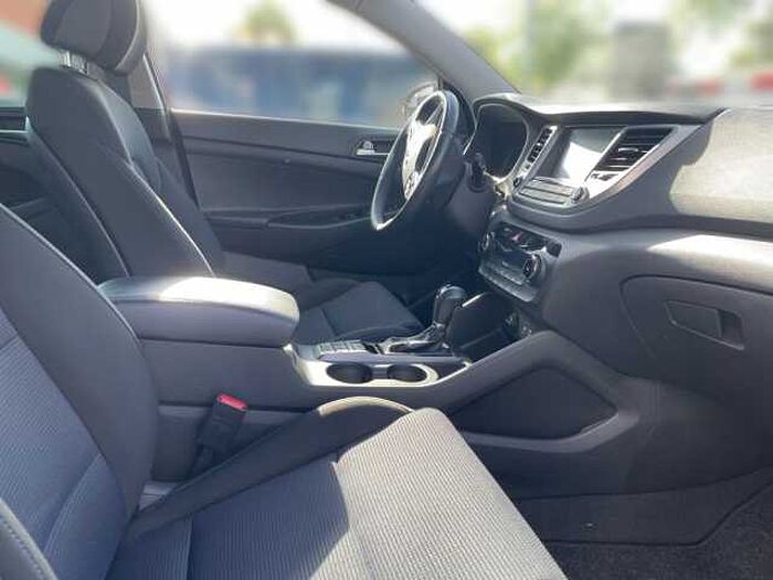 Hyundai Tucson blue 1.7 CRDi 2WD DCT Premium *1HD*