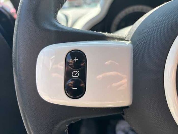 Renault Twingo ENERGY TCe 90 Intens *Ganzjahresreifen*