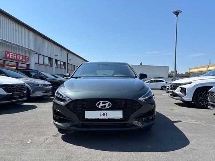 Hyundai i30 1.6 T-GDI DCT Trend