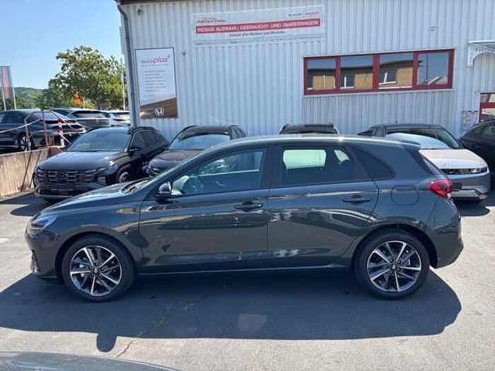 Hyundai i30 1.6 T-GDI DCT Trend