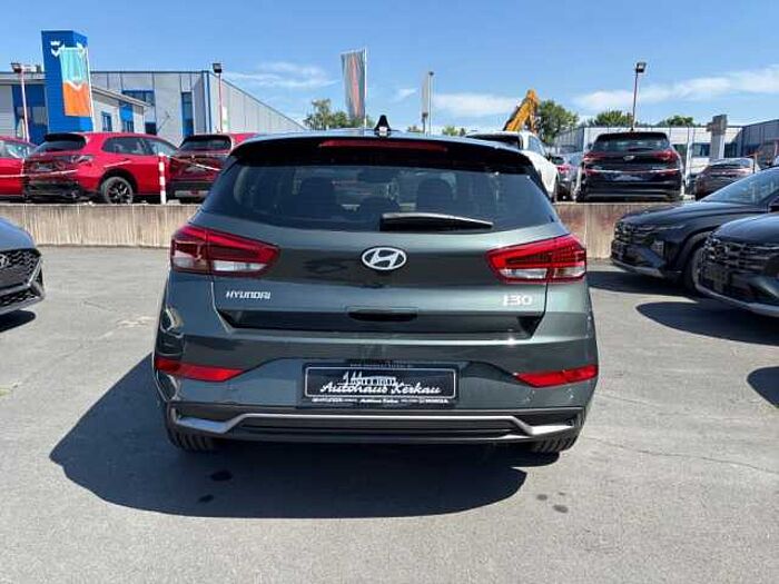 Hyundai i30 1.6 T-GDI DCT Trend