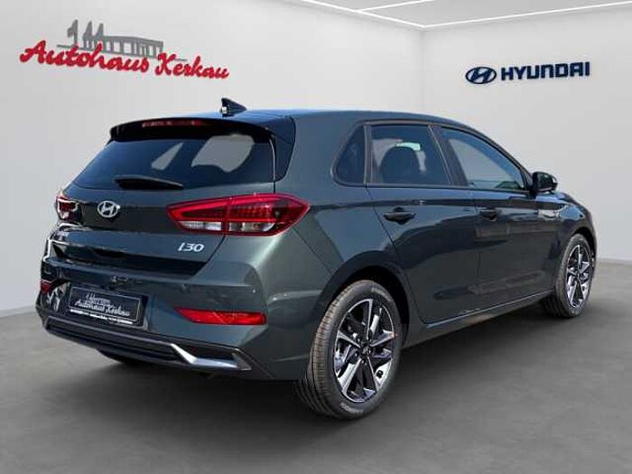 Hyundai i30 1.6 T-GDI DCT Trend