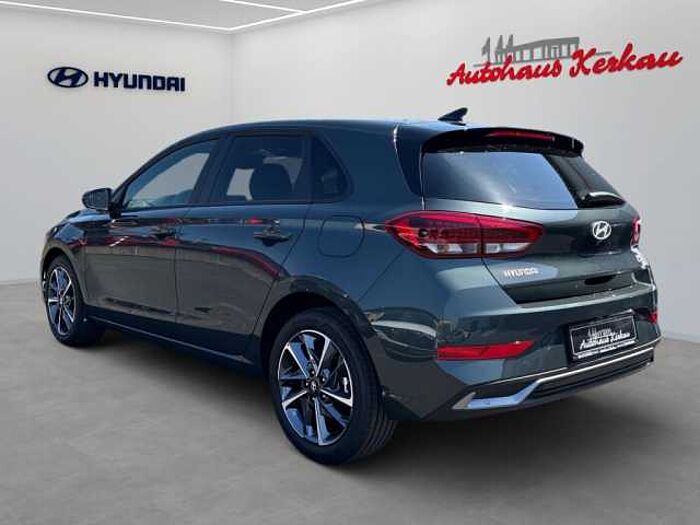 Hyundai i30 1.6 T-GDI DCT Trend