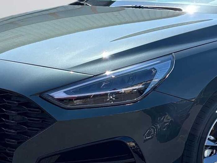 Hyundai i30 1.6 T-GDI DCT Trend