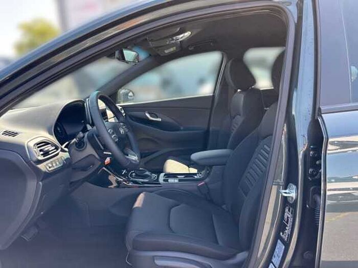 Hyundai i30 1.6 T-GDI DCT Trend