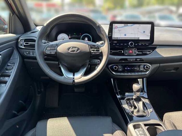 Hyundai i30 1.6 T-GDI DCT Trend + Pano