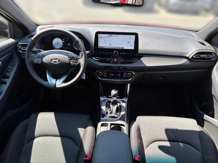 Hyundai i30 1.6 T-GDI DCT Trend + Pano