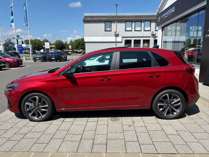 Hyundai i30 1.6 T-GDI DCT Trend + Pano