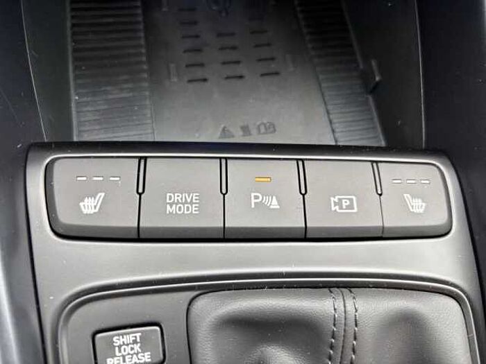 Hyundai i20 1.0 T-GDI DCT Prime + Dachlackierung