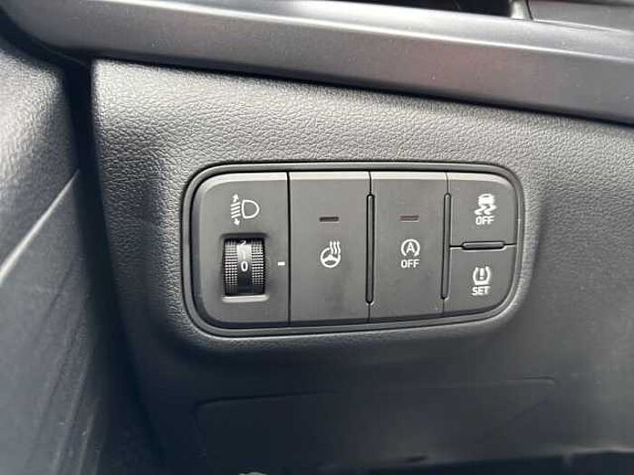 Hyundai i20 1.0 T-GDI DCT Prime + Dachlackierung