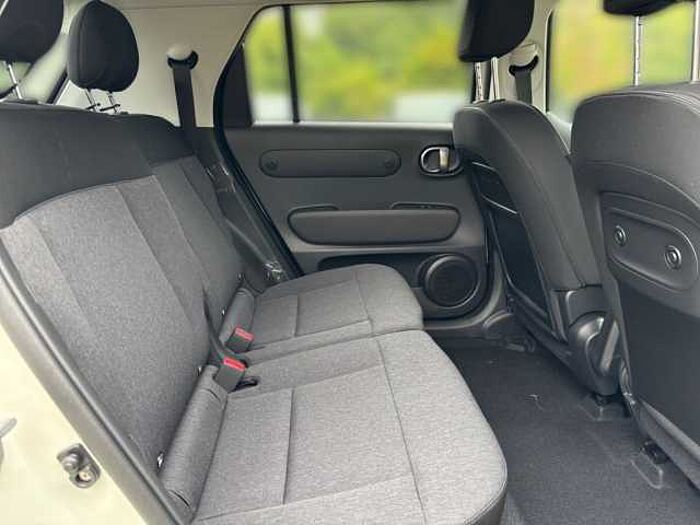 Hyundai INSTER 49kWh Trend + LED + Wärmepumpe