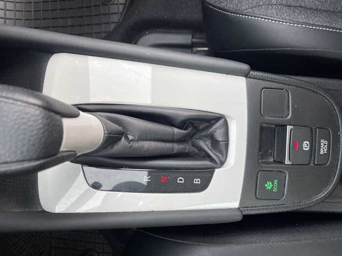 Honda Jazz 1.5 i-MMD Hybrid e-CVT Elegance *1HD*