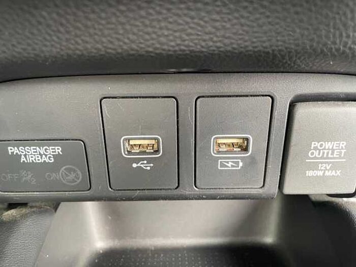 Honda Jazz 1.5 i-MMD Hybrid e-CVT Elegance *1HD*