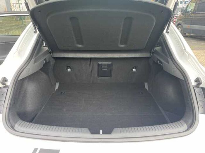 Hyundai i30 1.5 T-GDI Fastback 48V-Hybrid N-Line