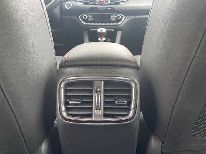 Hyundai i30 1.5 T-GDI Fastback 48V-Hybrid N-Line
